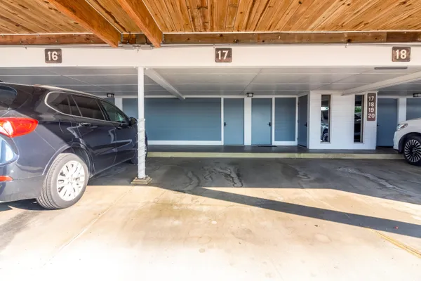 $485,000 | 64 Griffith Street, Unit 17, Saugatuck, MI 49453