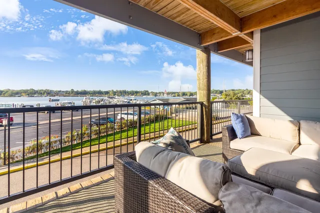 $485,000 | 64 Griffith Street, Unit 17, Saugatuck, MI 49453