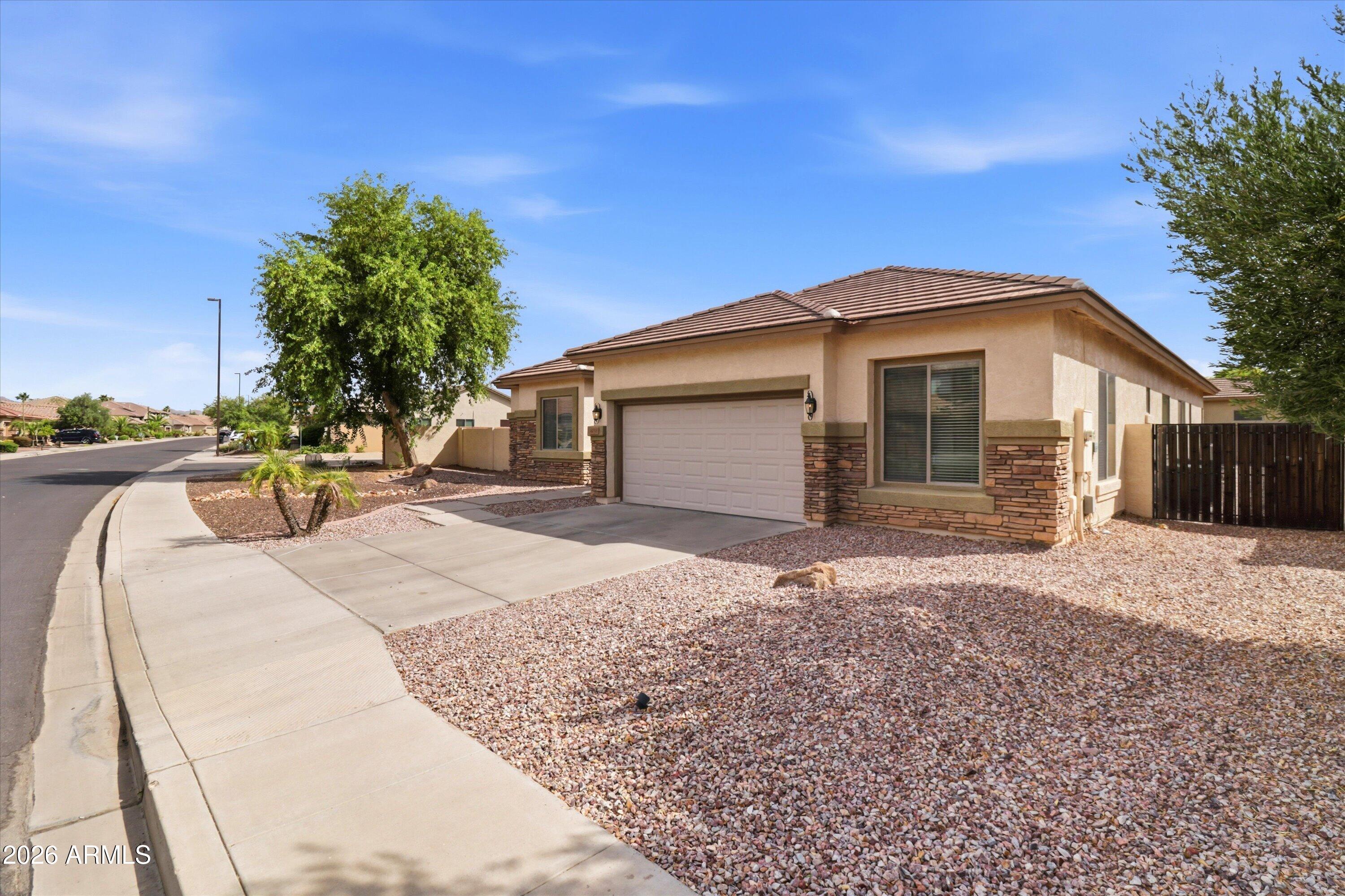 6758 Rachael Way Gilbert, AZ 85298 - Photo 3 of 32 RV Gate
