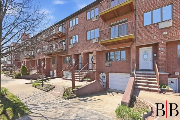 $599,000 | 2216 Kimball Street, Unit 6B2 | Marine Park