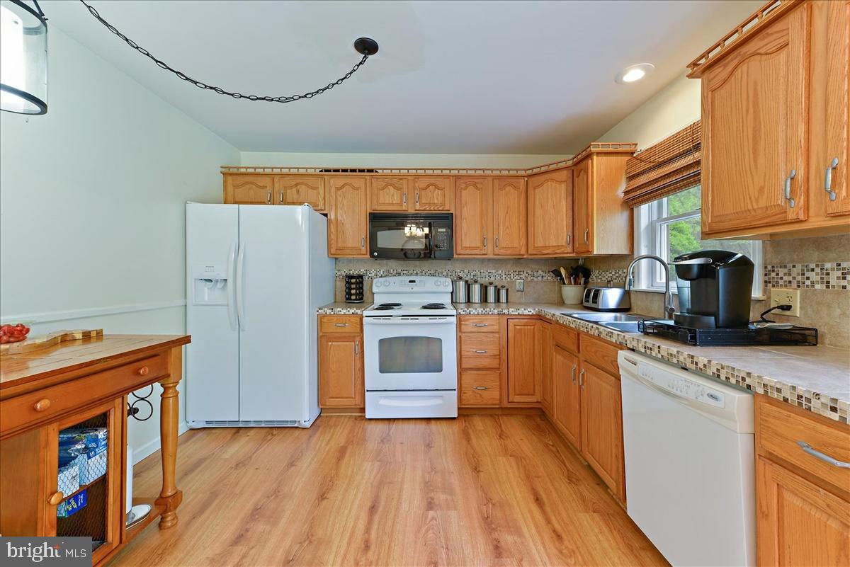 1142 Furniss Road Peach Bottom, PA 17563 - Photo 8 of 23 Gallery Image 8