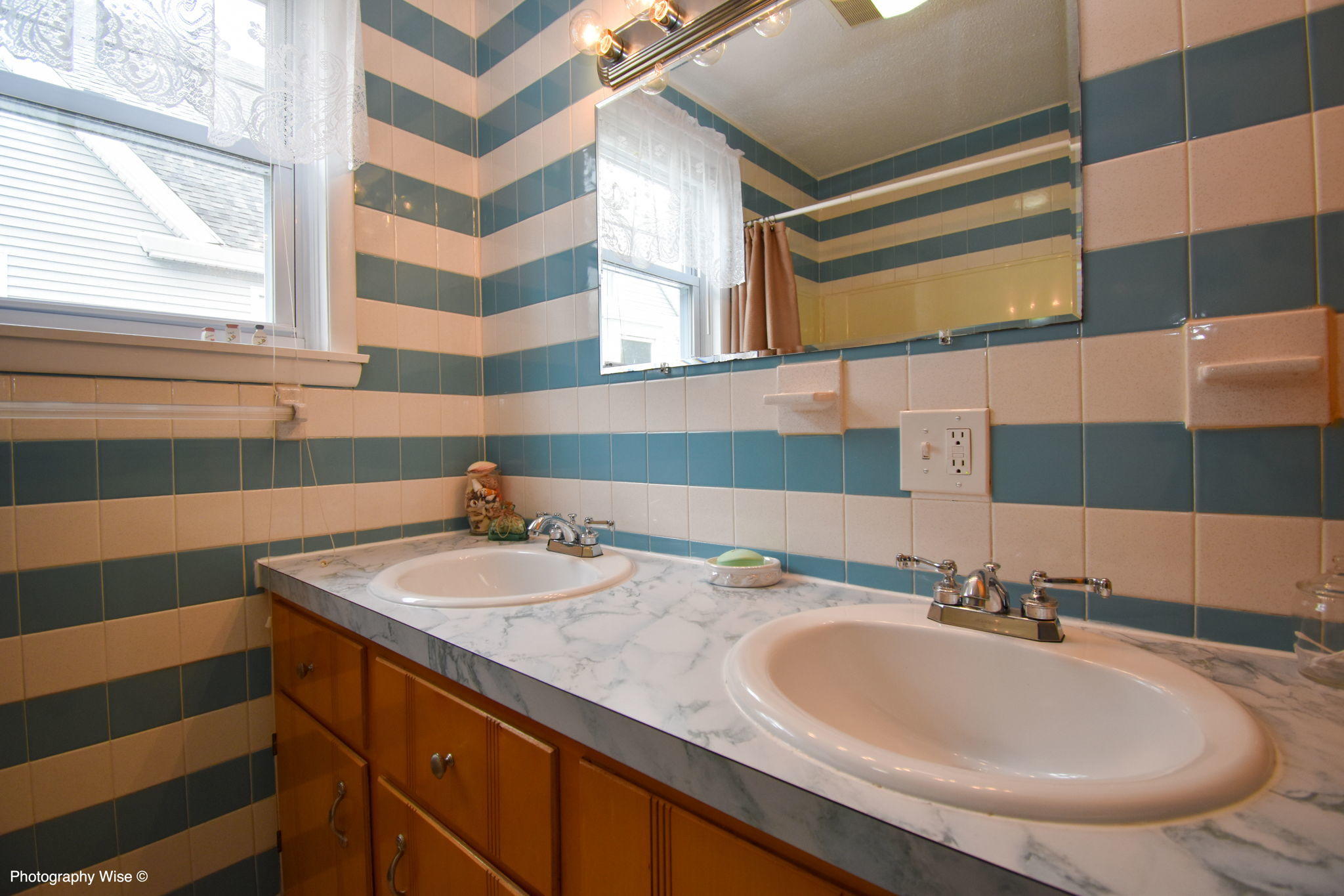 85 High Street Saco, ME 04072 - Photo 34 of 36 36-web-or-mls-Second_Floor_85_High_St_Ph