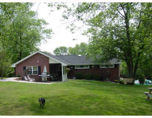 953 East McMurray Road Venetia, PA 15367 - Photo 1 of 18 Exterior Front.
