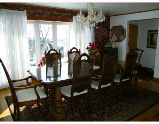 953 East McMurray Road Venetia, PA 15367 - Photo 3 of 18 Dining Room.