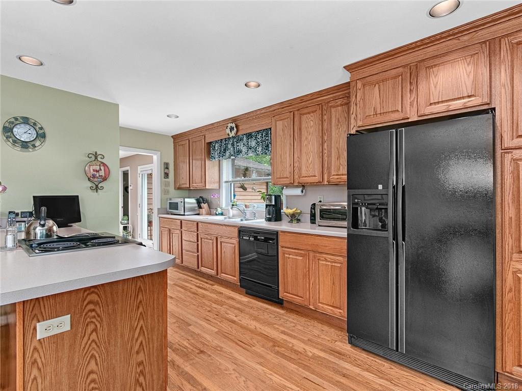 184 Sleepy Gap Road Arden, NC 28704 - Photo 8 of 36 Gallery Image 8
