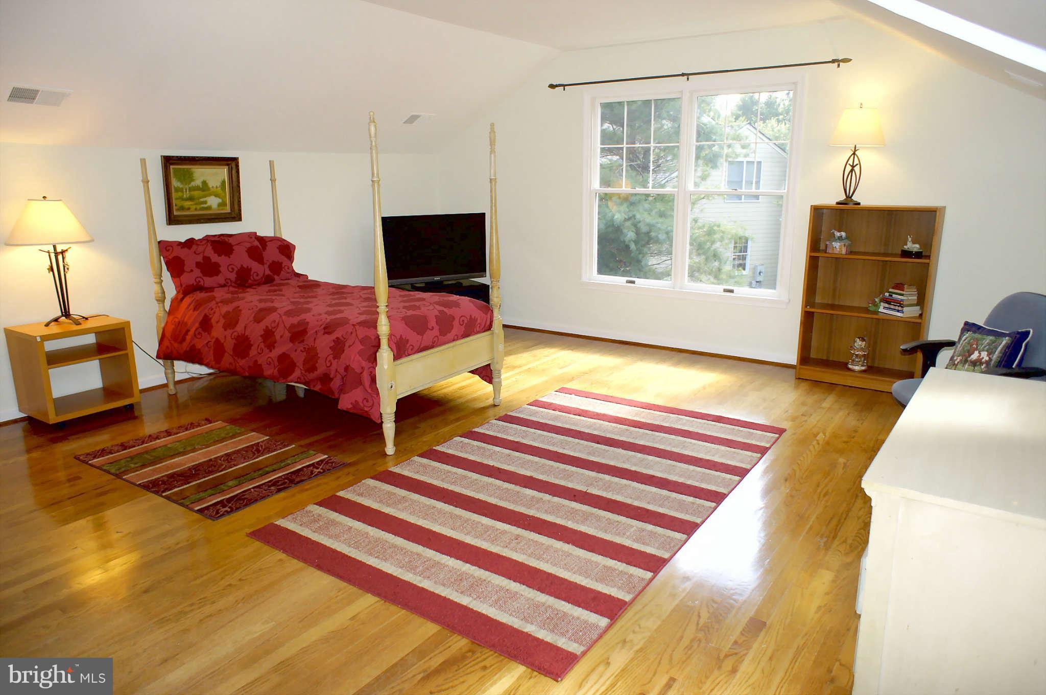 13307 Query Mill Road North Potomac, MD 20878 - Photo 19 of 30 Bedroom #4