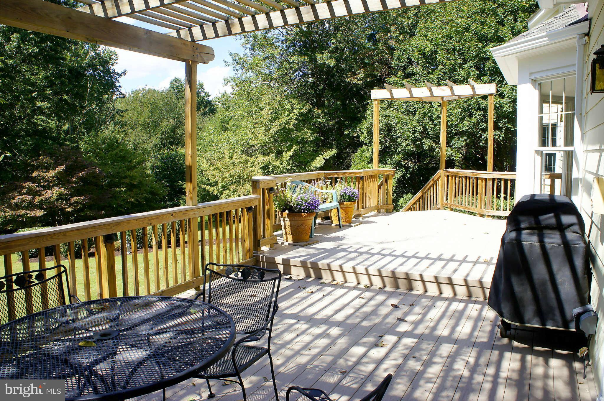 13307 Query Mill Road North Potomac, MD 20878 - Photo 23 of 30 Deck