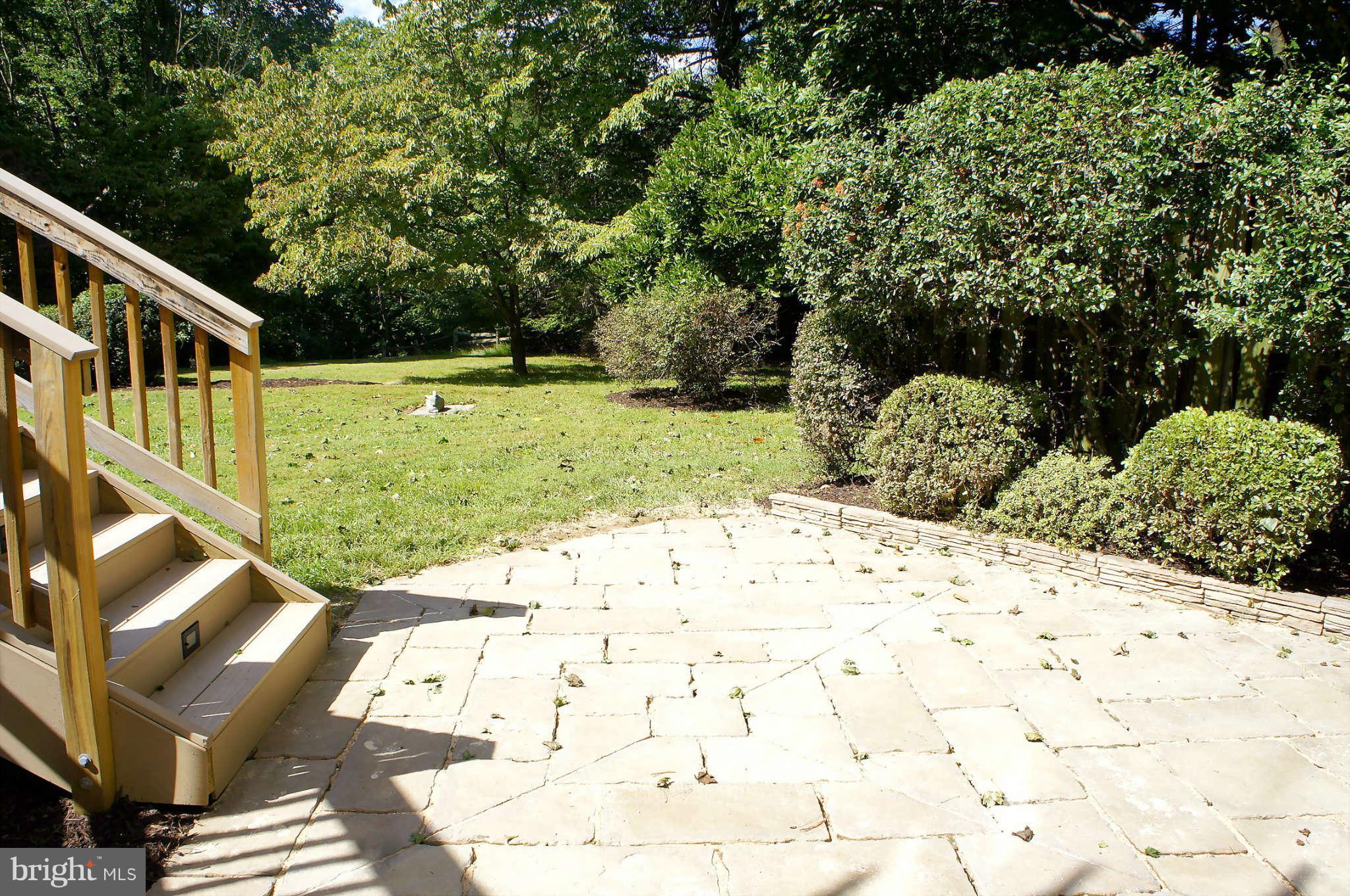 13307 Query Mill Road North Potomac, MD 20878 - Photo 25 of 30 Patio