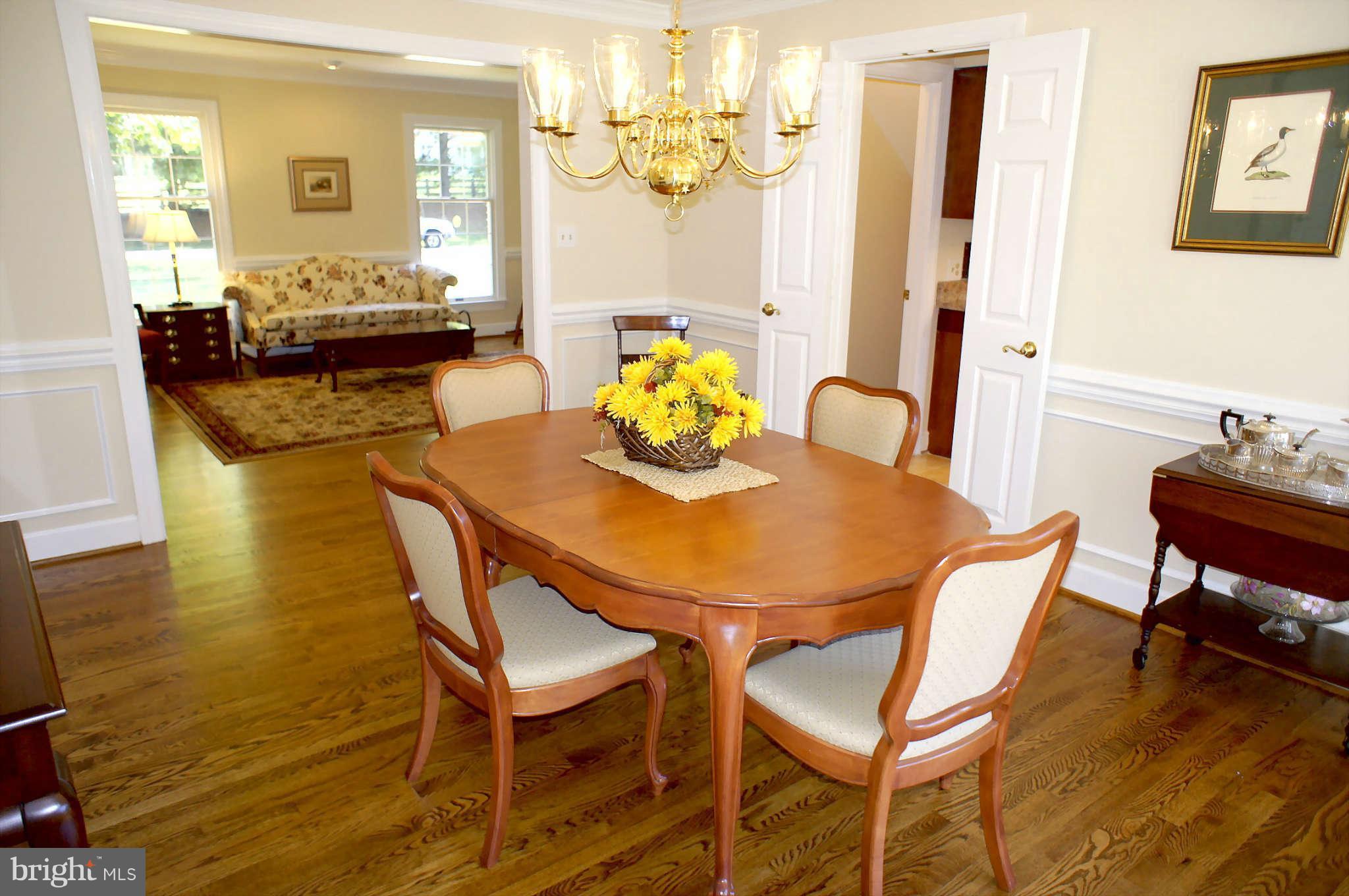 13307 Query Mill Road North Potomac, MD 20878 - Photo 6 of 30 Dining Room