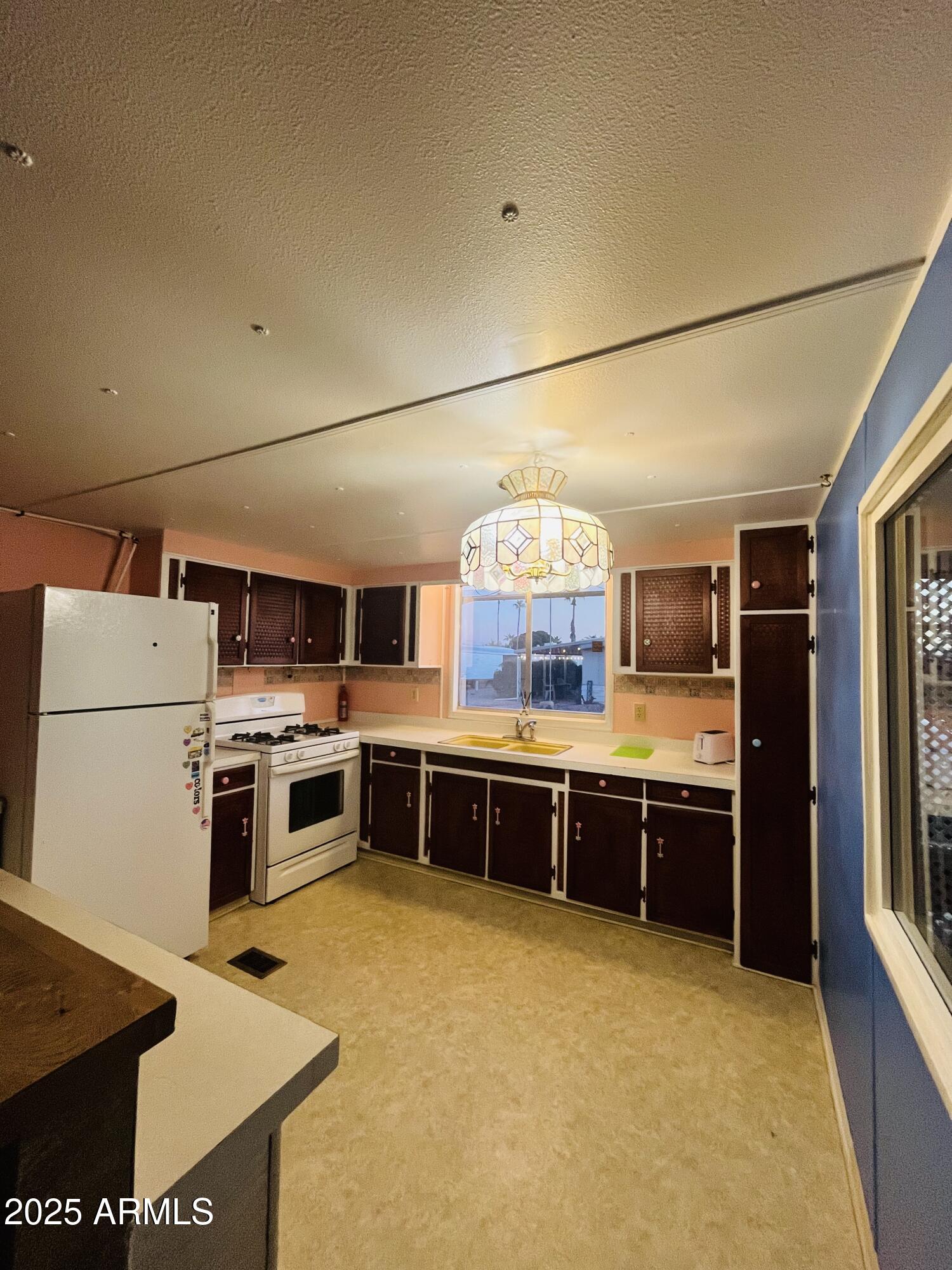 2100 North Trekell Road, Unit 17 Casa Grande, AZ 85122 - Photo 6 of 25 IMG_2538