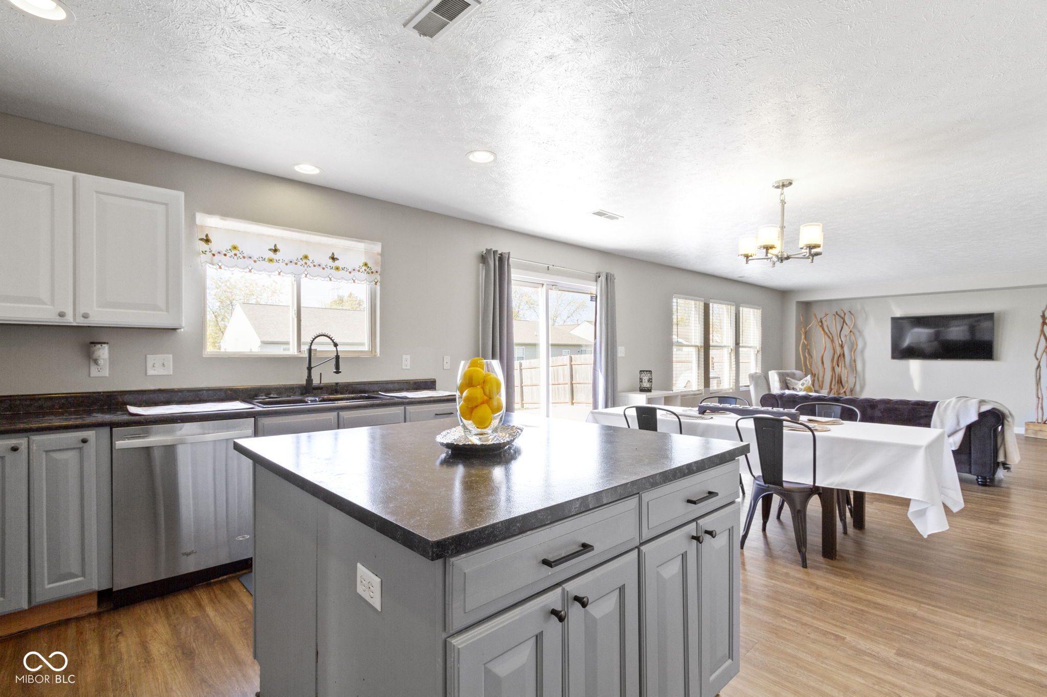 2730 Rothe Lane Indianapolis, IN 46229 - Photo 12 of 24 Gallery Image 12