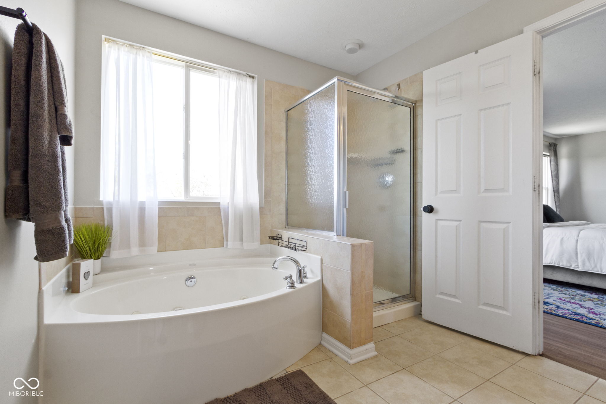 2730 Rothe Lane Indianapolis, IN 46229 - Photo 22 of 24 Gallery Image 22