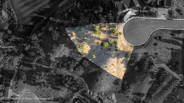 a close view of sink tap