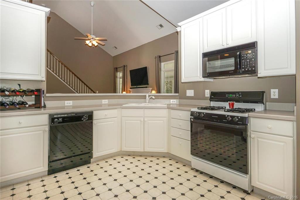 13306 Fremington Road, Unit 8 Huntersville, NC 28078 - Photo 5 of 24 Gallery Image 5