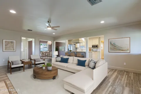 $274,500 | 113 Weeks Drive, Youngsville, LA 70592