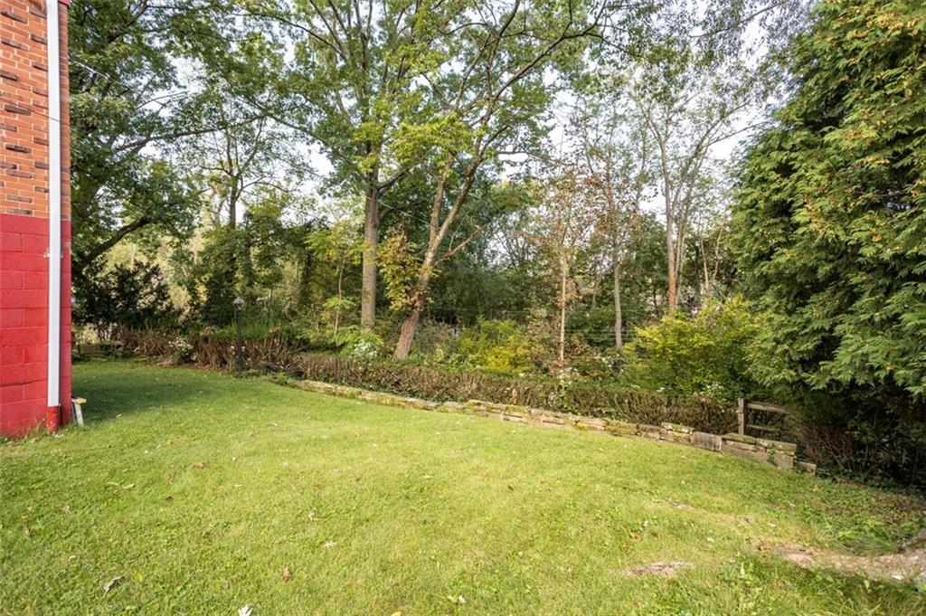 4754 Rolling Hills Road Pittsburgh, PA 15236 - Photo 2 of 24 Gallery Image 2