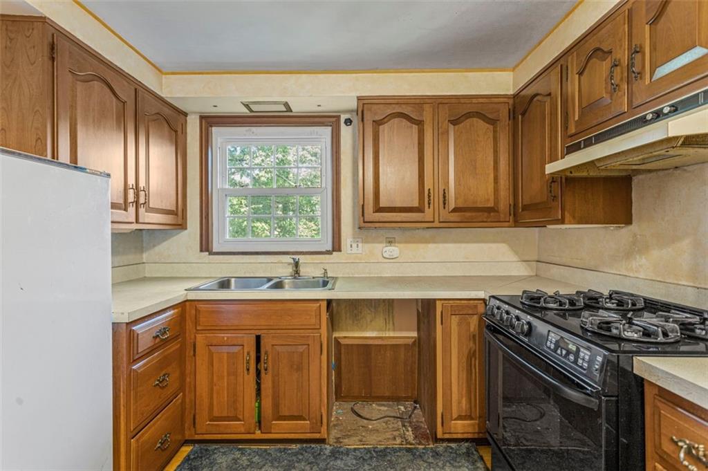 4754 Rolling Hills Road Pittsburgh, PA 15236 - Photo 16 of 24 Gallery Image 16
