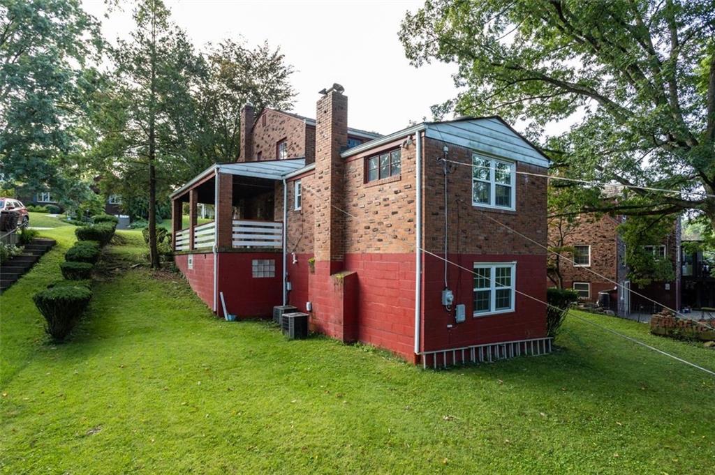 4754 Rolling Hills Road Pittsburgh, PA 15236 - Photo 3 of 24 Gallery Image 3