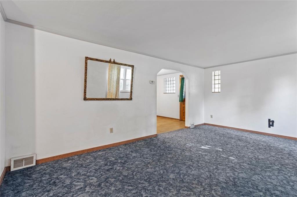 4754 Rolling Hills Road Pittsburgh, PA 15236 - Photo 7 of 24 Gallery Image 7
