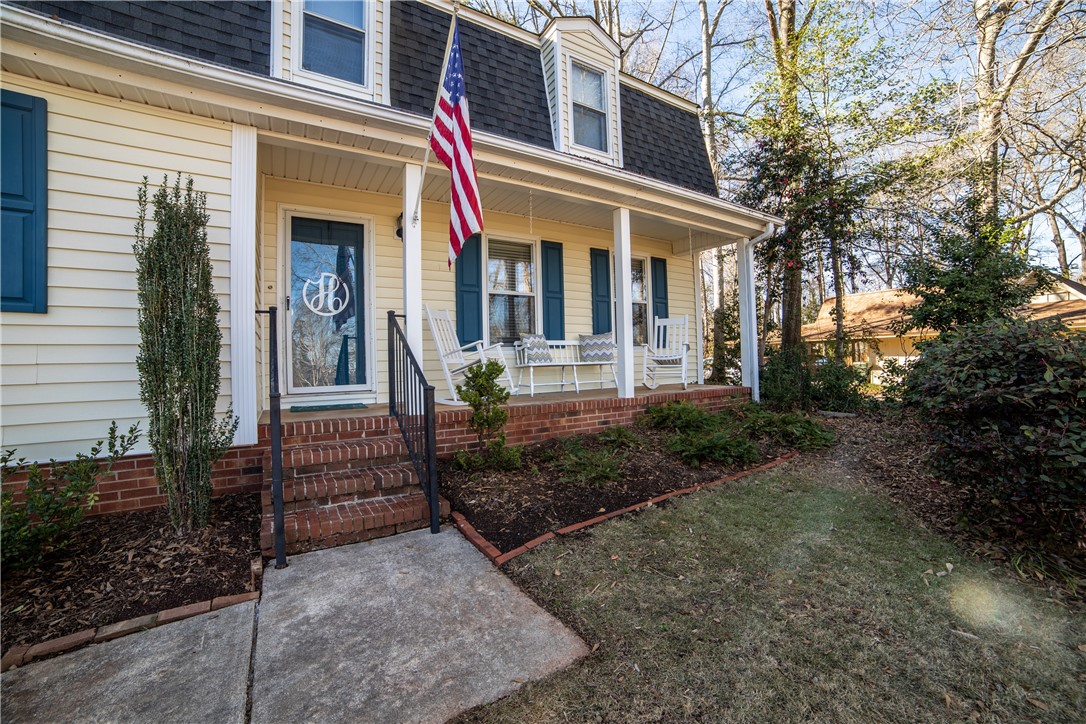 208 Kings Way Clemson, SC 29631 - Photo 3 of 38 Gallery Image 3