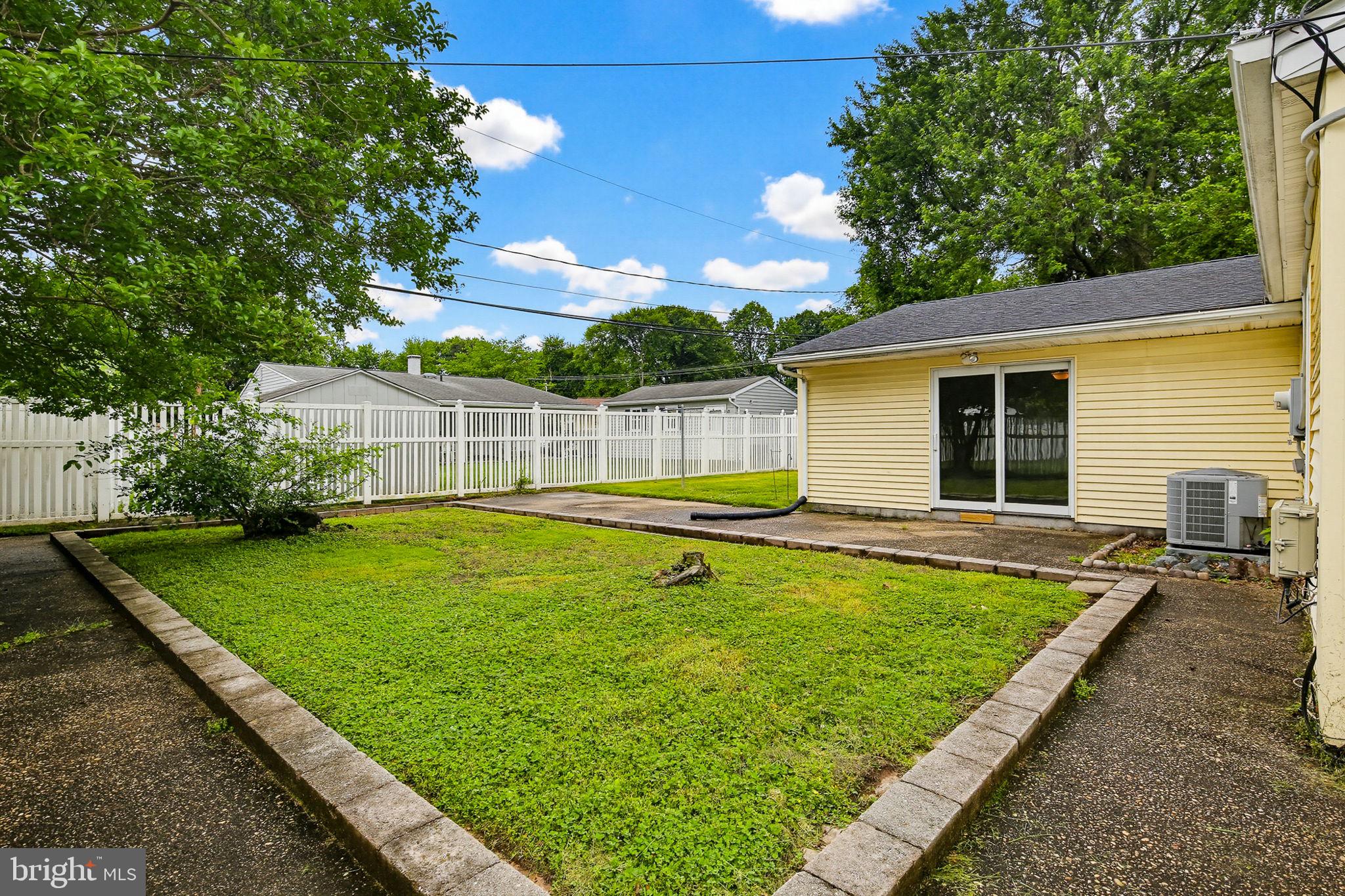 1124 Wynbrook Road Glen Burnie, MD 21060 - Photo 27 of 32 Spacious backyard oasis awaits you!