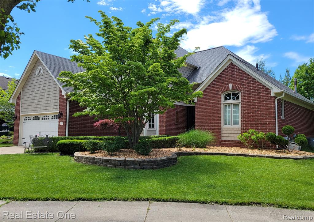 3328 Brompton Rochester Hills, MI 48309 - Photo 1 of 35