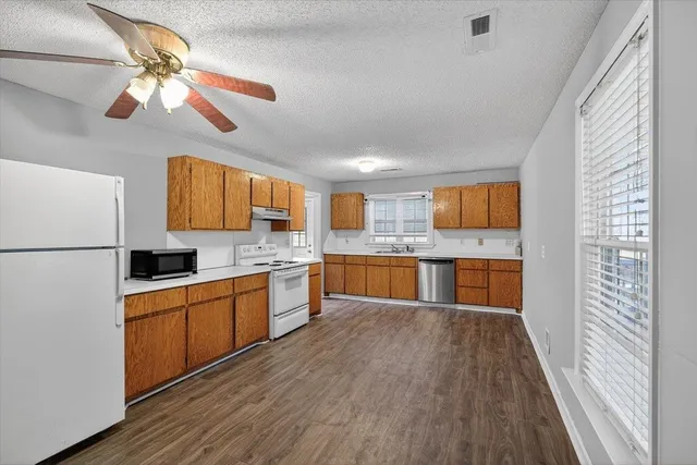 $220,000 | 2137 North N Highway, Bonneau, SC 29431