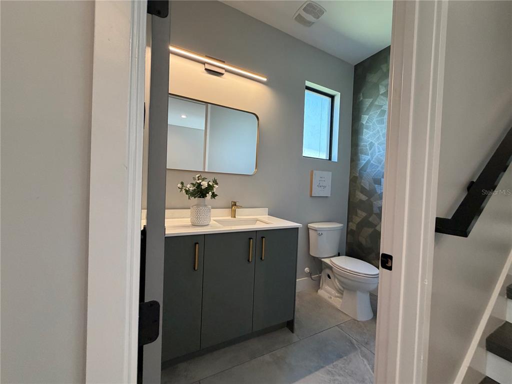 1642 Triangle Avenue Orlando, FL 32806 - Photo 19 of 62