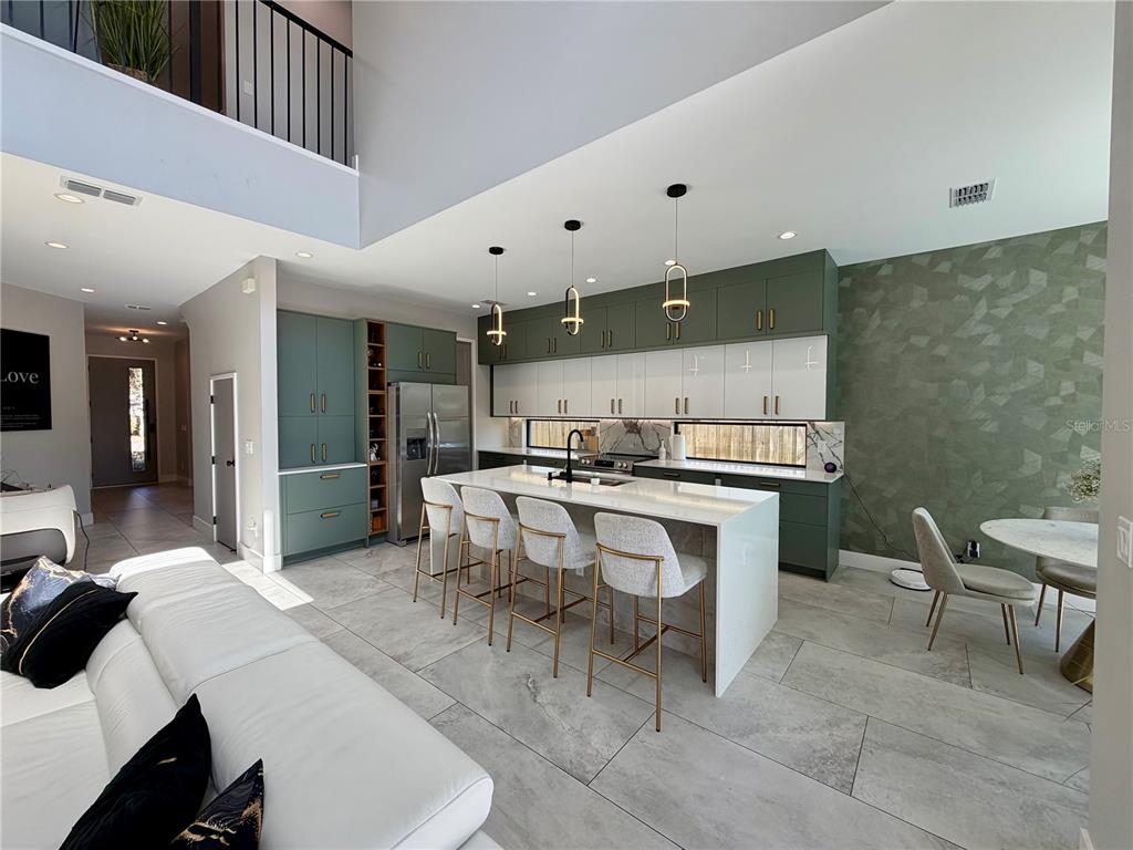 1642 Triangle Avenue Orlando, FL 32806 - Photo 6 of 62