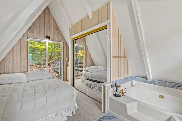 $850,000 | 8918 West School Section Lake Drive, Mecosta, MI 49332