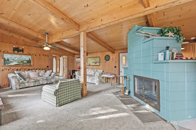 $850,000 | 8918 West School Section Lake Drive, Mecosta, MI 49332