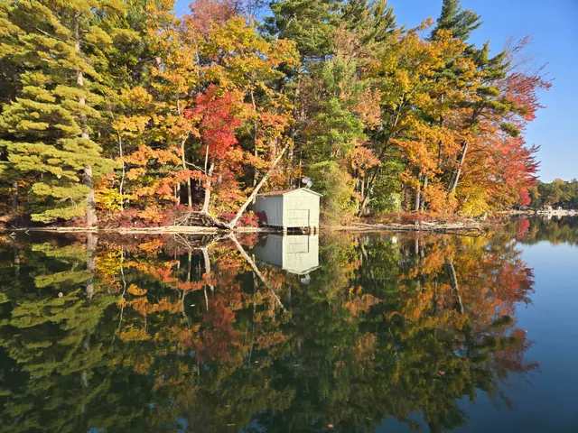 $850,000 | 8918 West School Section Lake Drive, Mecosta, MI 49332