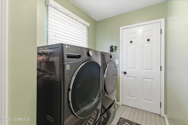 $830,000 | 8 Craig Drive, Columbus, NJ 08022