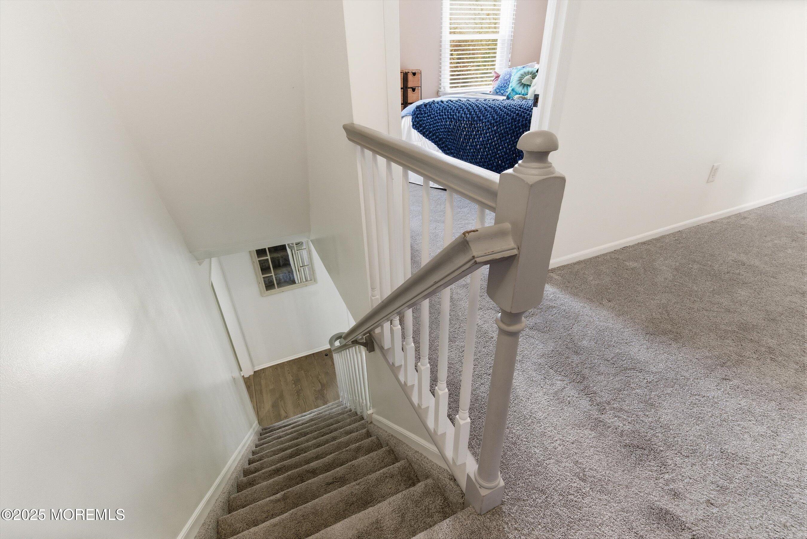 8 Craig Drive Columbus, NJ 08022 - Photo 20 of 44 24-Stairway Landing