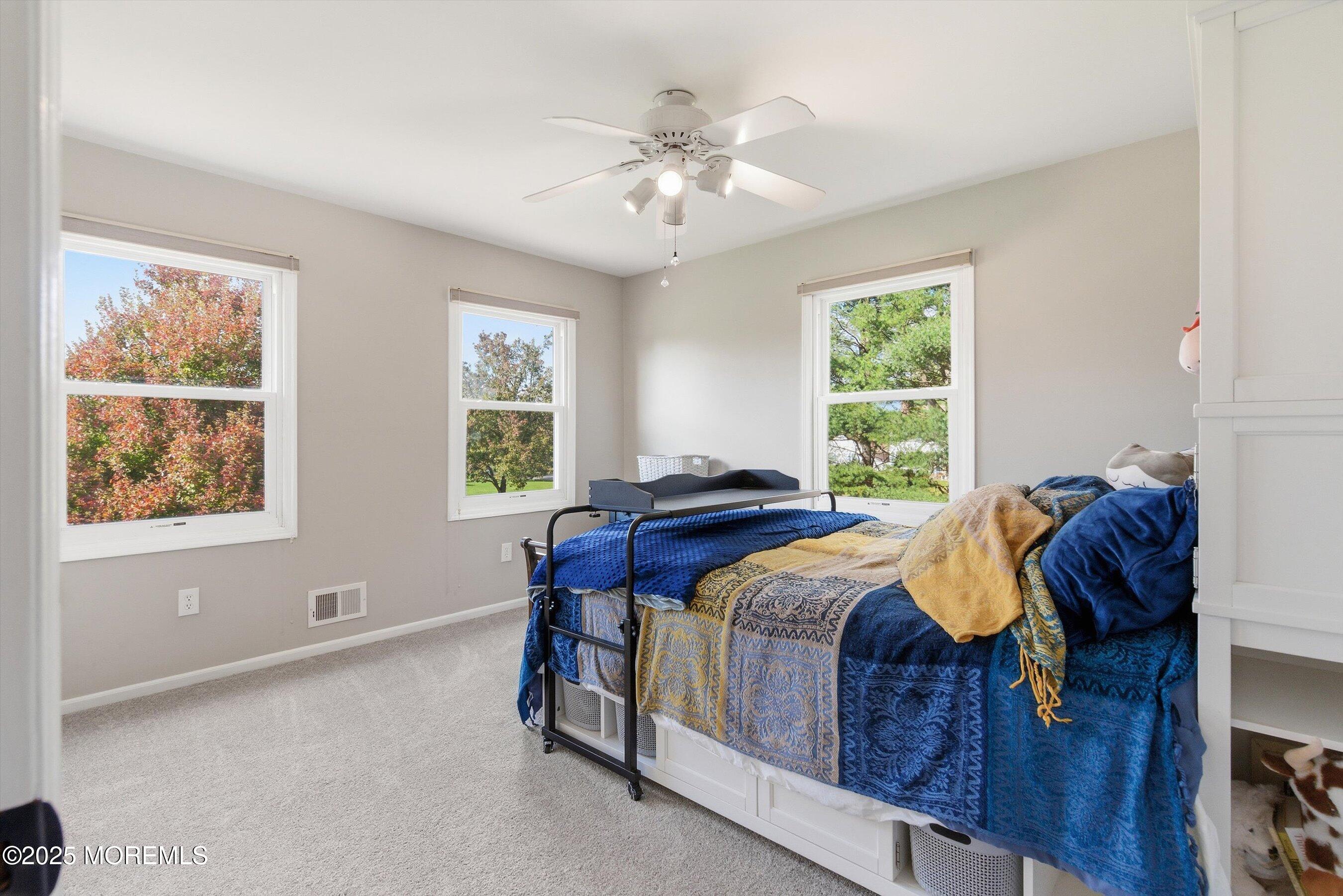 8 Craig Drive Columbus, NJ 08022 - Photo 27 of 44 31-Bed 4