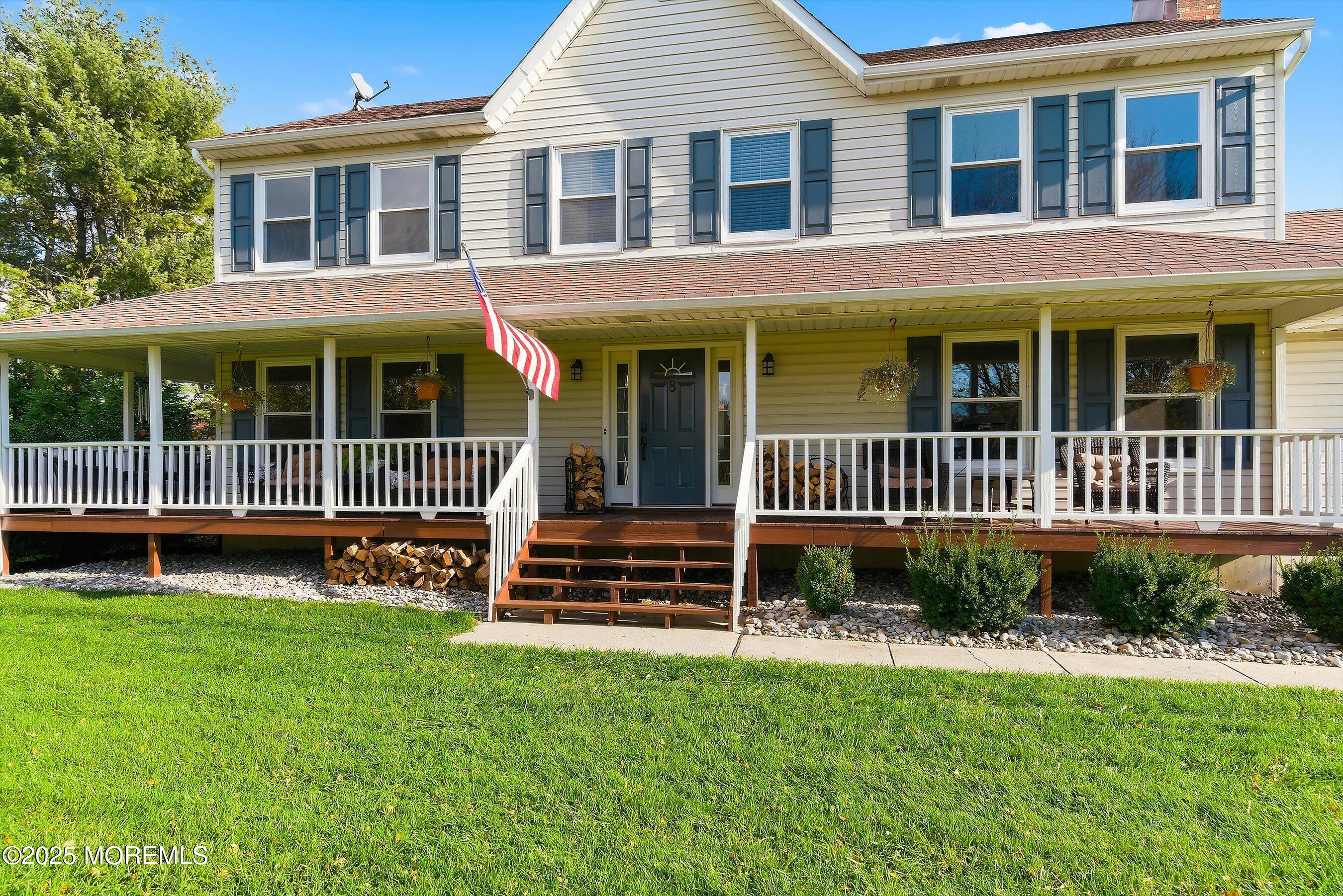 8 Craig Drive Columbus, NJ 08022 - Photo 3 of 44 07-Front Right 3