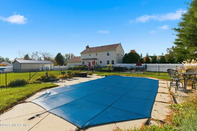 $830,000 | 8 Craig Drive, Columbus, NJ 08022