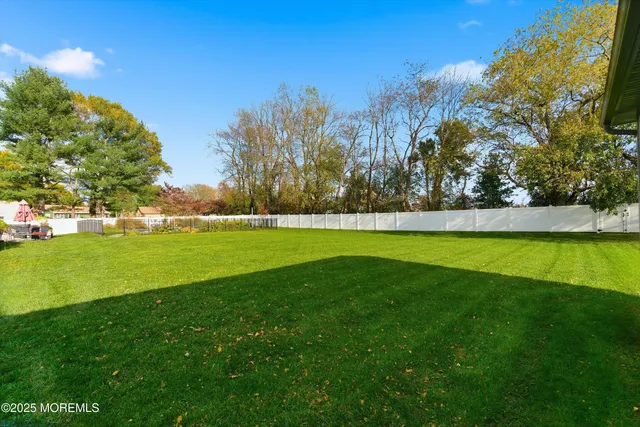 $830,000 | 8 Craig Drive, Columbus, NJ 08022