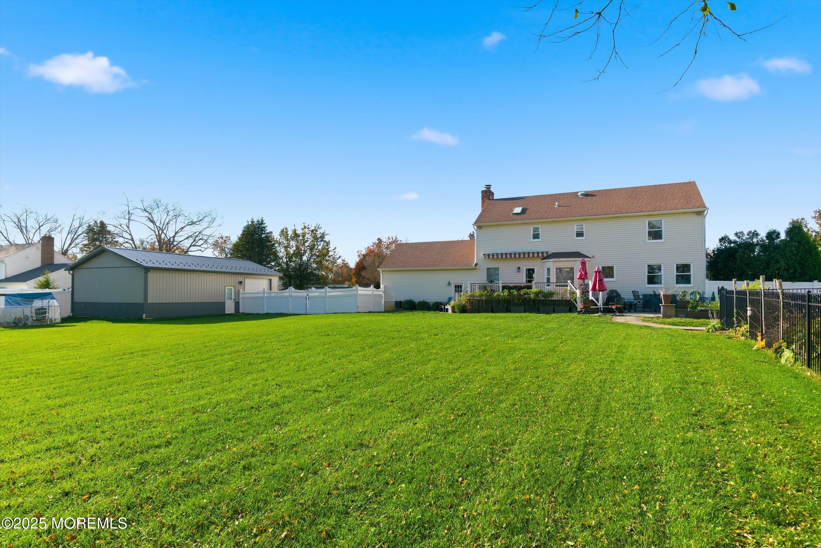 8 Craig Drive Columbus, NJ 08022 - Photo 37 of 44 45-Rear 2