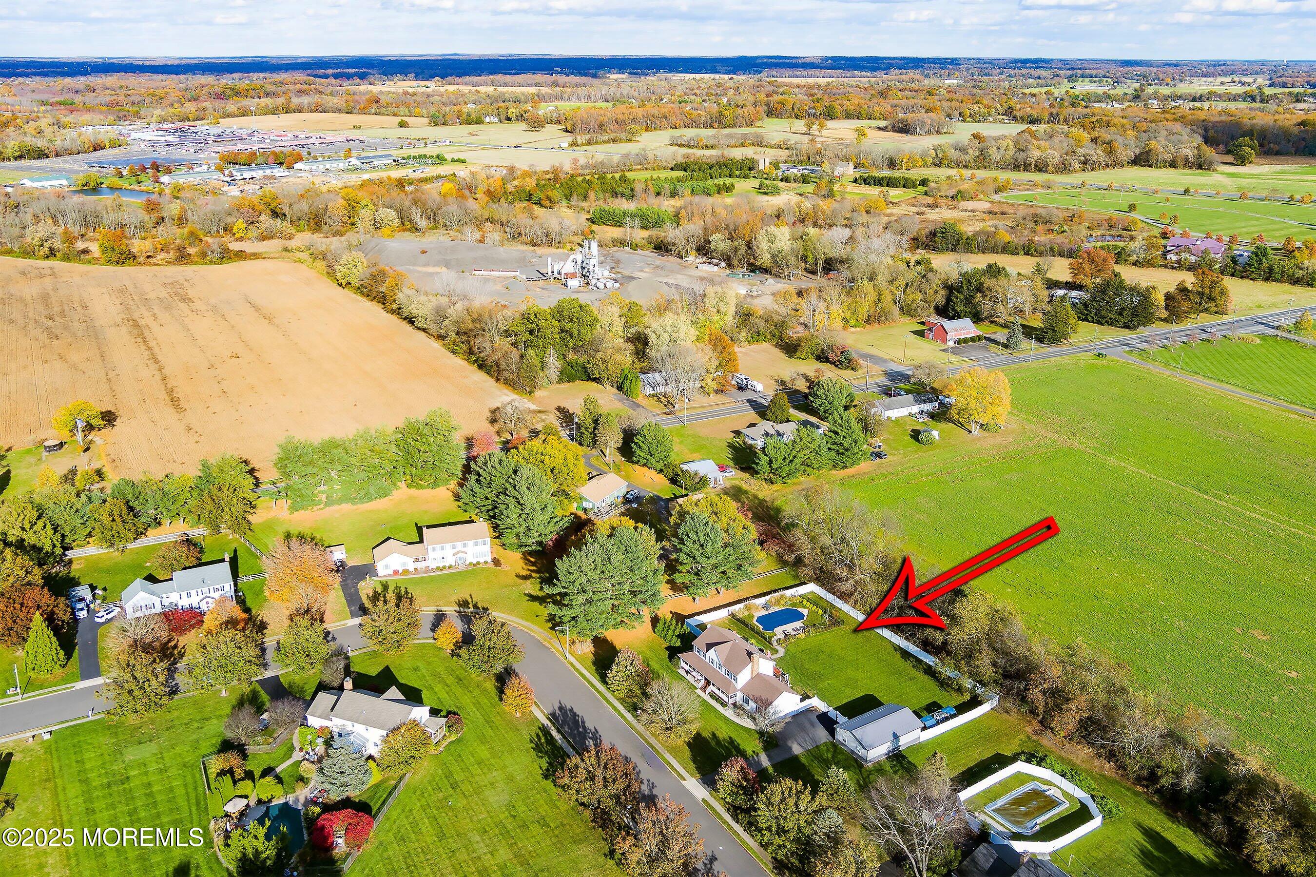 8 Craig Drive Columbus, NJ 08022 - Photo 41 of 44 03-Front Right 1 with Arrow