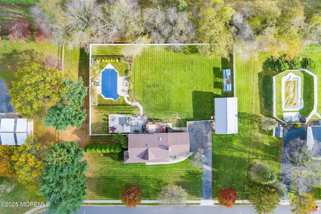 $830,000 | 8 Craig Drive, Columbus, NJ 08022