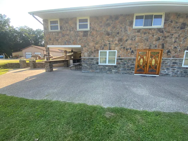 $675,000 | 4350 Bailey Road, Jackson, MI 49201