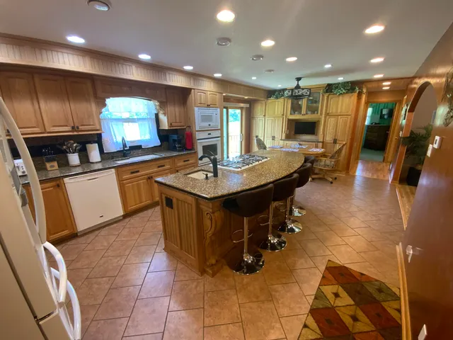 $675,000 | 4350 Bailey Road, Jackson, MI 49201