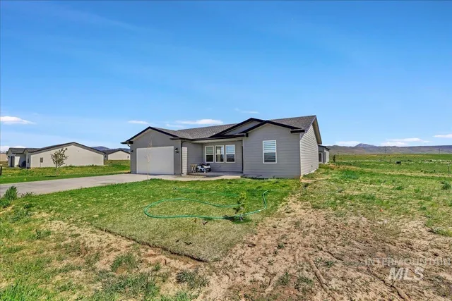 $399,000 | 190 Bison Way, Fairfield, ID 83327