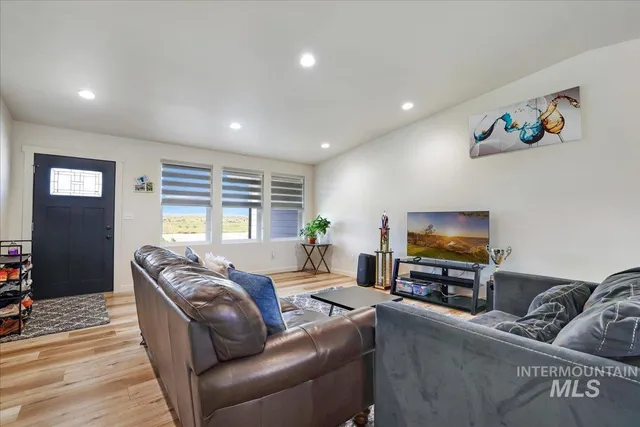 $399,000 | 190 Bison Way, Fairfield, ID 83327