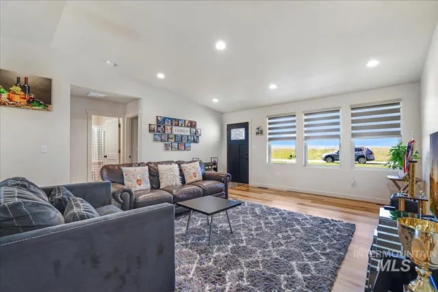 $399,000 | 190 Bison Way, Fairfield, ID 83327