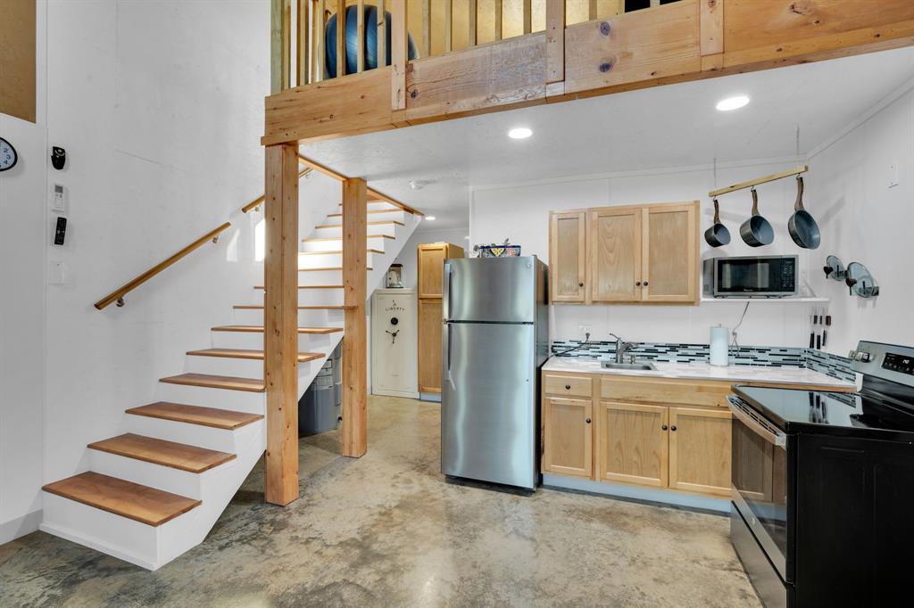 235 HCR 2128 Whitney, TX 76692 - Photo 13 of 30