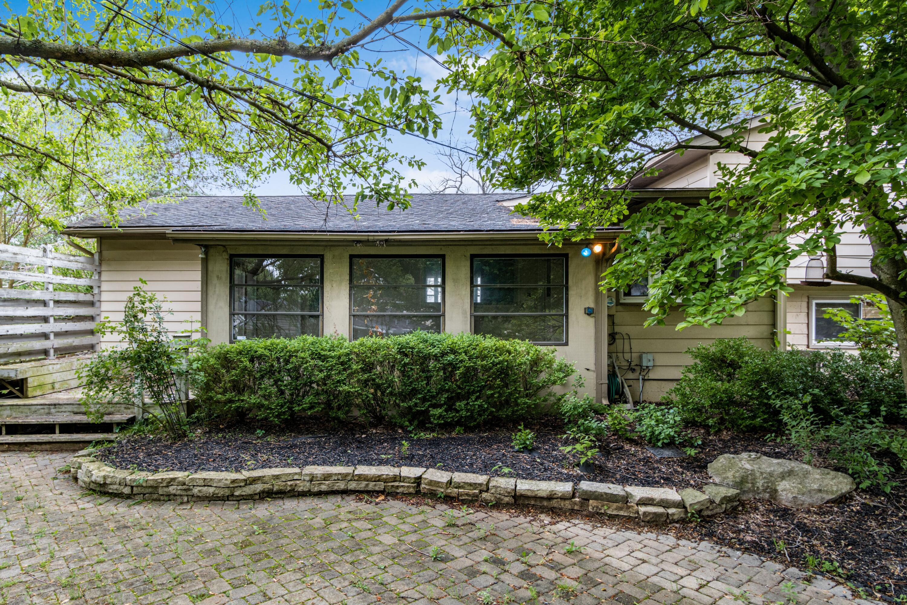 5830 Godown Road Columbus, OH 43235 - Photo 29 of 31 backyardE_5830_Godown_Rd-084