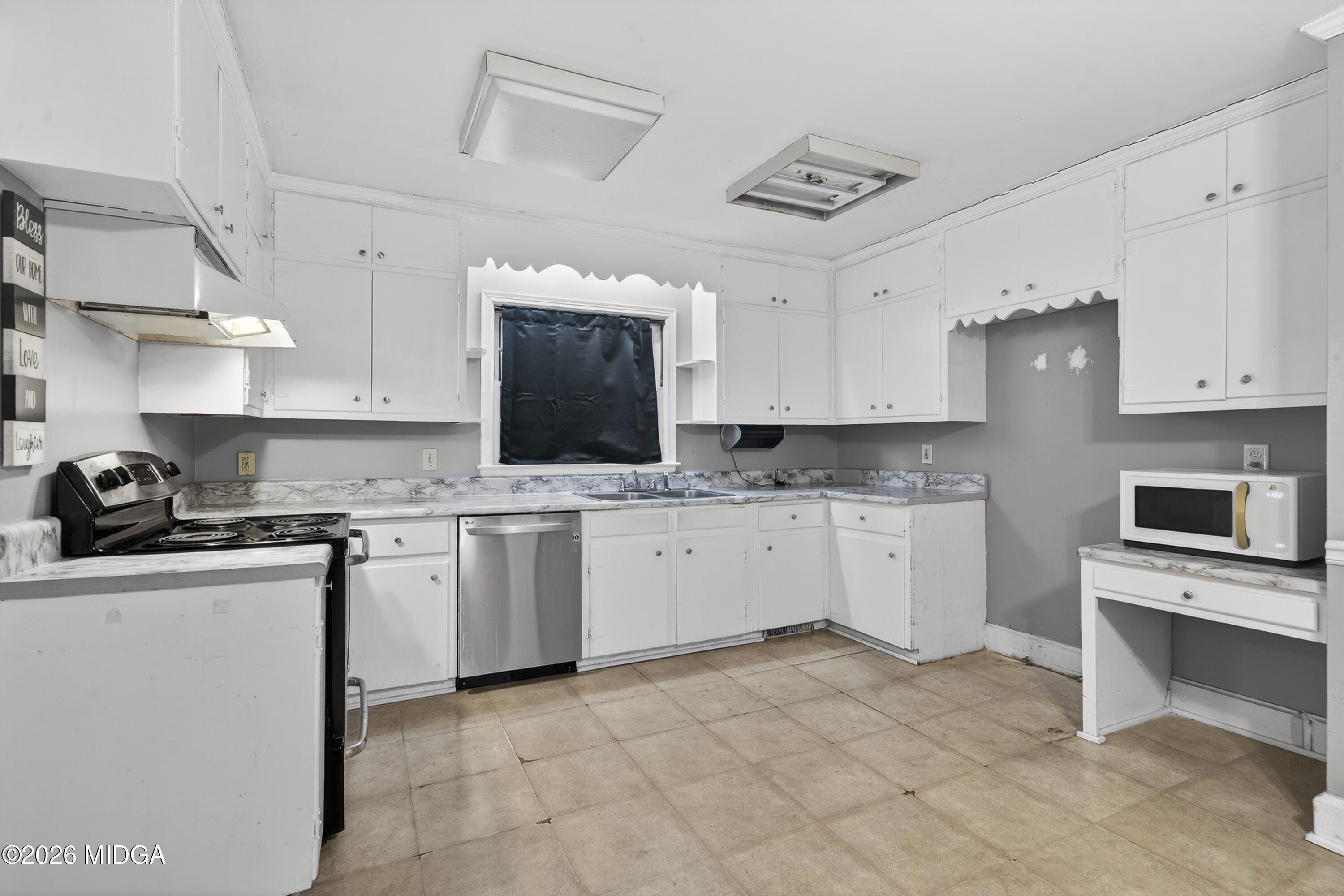 3057 Ridge Avenue Macon, GA 31204 - Photo 13 of 31 3057 Ridge Ave-09800