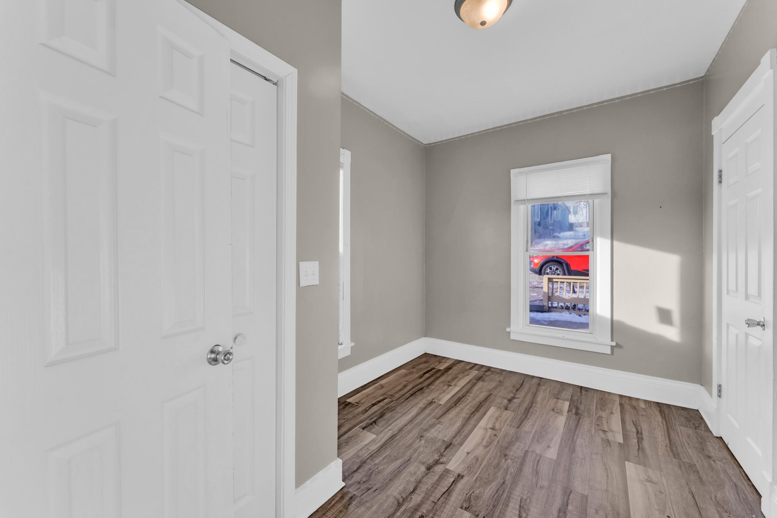 1130 South Memorial Drive Racine, WI 53403 - Photo 14 of 43 Photo (14)